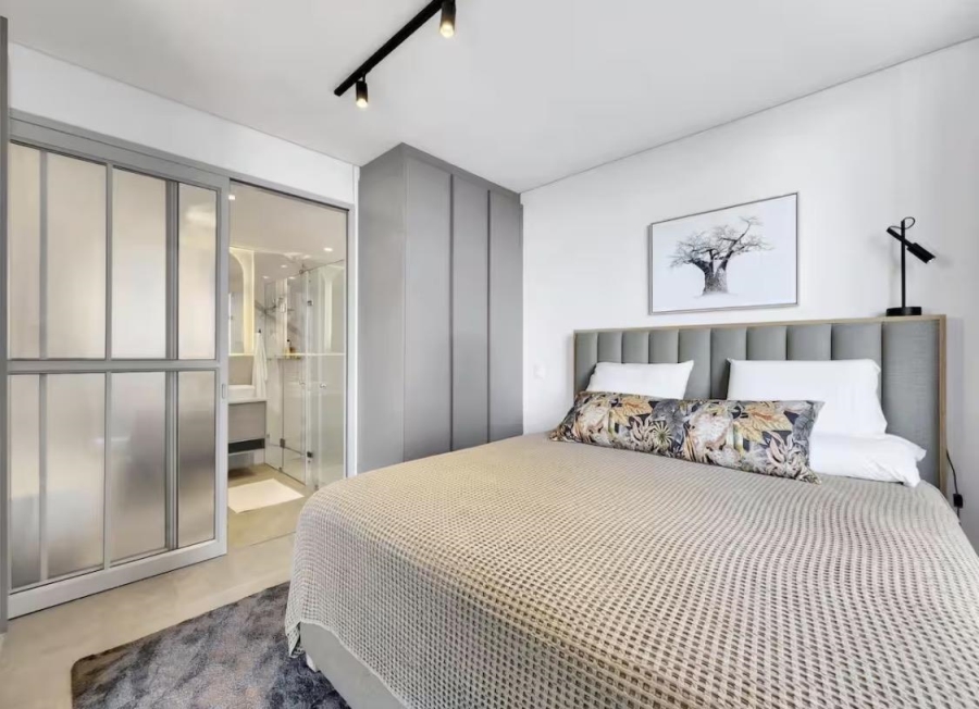 To Let 3 Bedroom Property for Rent in Green Point Western Cape